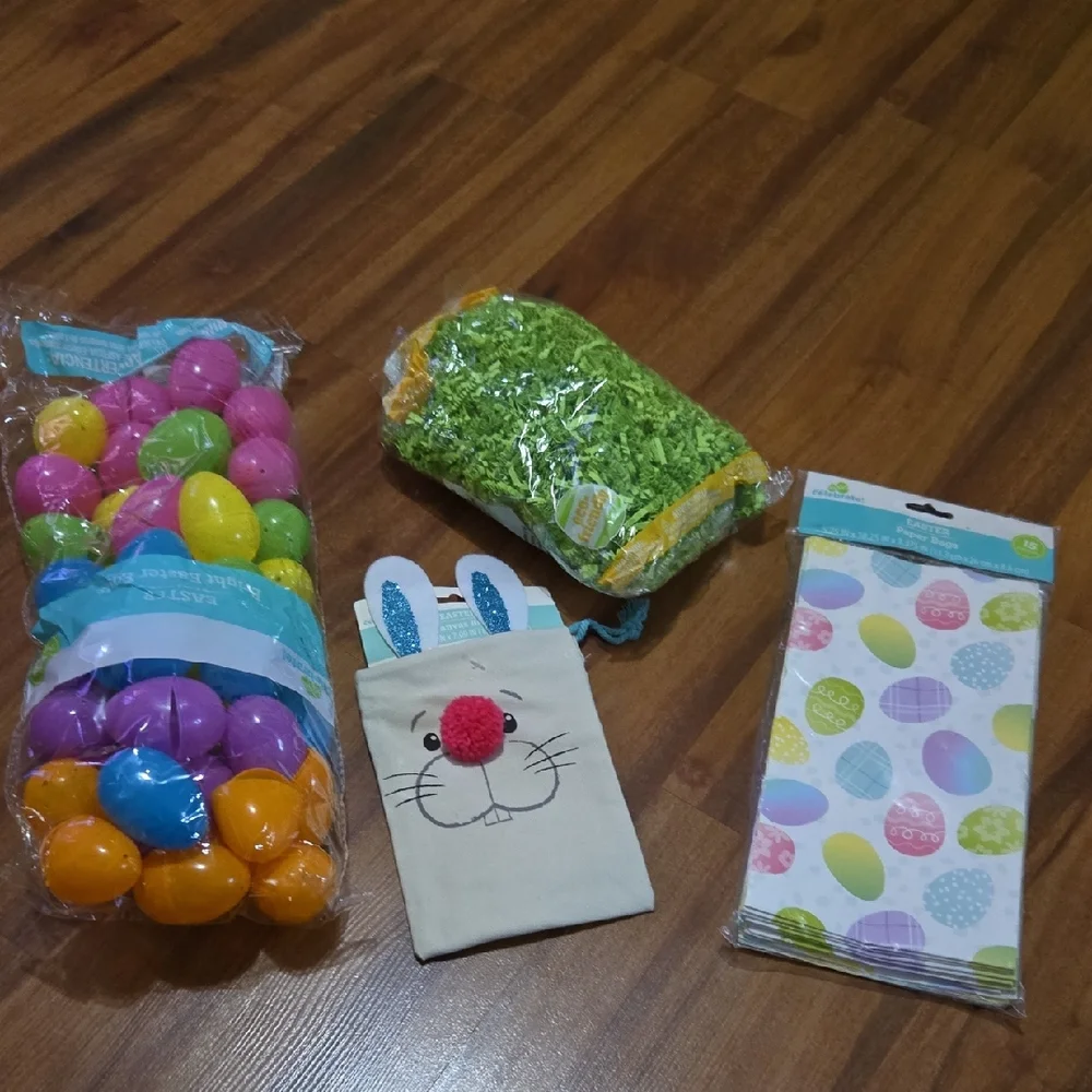 EASTER Celebrate It Pastel Egg Party Set Bunny Treat Bag Green Shredded Filler